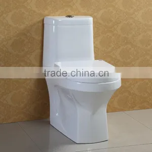 Floor Mounted White Glazed Ceramic Wash Down Toilet thumbnail-1