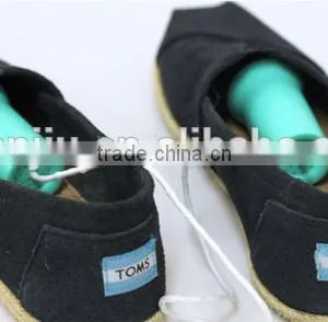 Wholesale Stock Small Order Plastic Home Cabnet Dehumidifier,Shoes Dehumidifier thumbnail-4