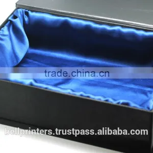 Custom Luxury Cardboard Rigid Box Gift Package in India thumbnail-1