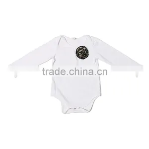 2016 New Design Boutique Clothing for 0-24 Monthsinfants 2 Pieces White Long Sleeve Top and Ruffle Skirt Sets thumbnail-3