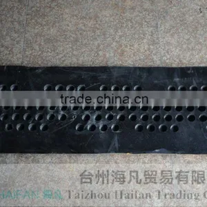1000*380*50mm High Quality Hot Sell Rubber Speed Hump for Crossing/heavy Strength Rubber Speed Hump Used on Road for Safety thumbnail-5