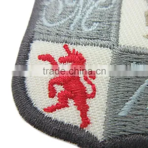 Custom Colleague Embroidered Patches no MOQ, Name Brand Patch Embroidery Badge thumbnail-4