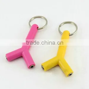Y Design 3.5mm Headphone Adapter / Audio Headset Connector / Keyring Splitter thumbnail-5
