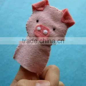 2017 Best Selling New Product Decorative Custom Handmade Fabric Felt Cheap Fashion Innovative Pig Puppet Wholesale thumbnail-1