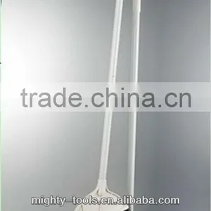 Broom and Dustpan Set thumbnail-1
