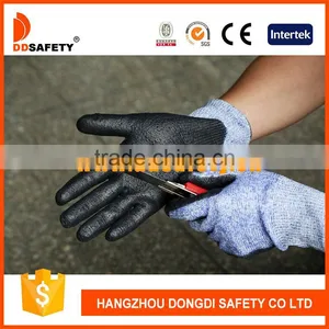 DDSAFETY 2017 High Performance Polyethylene Fiber Glass Knitted Liner Black PU Coated Cut Resistant Safety Gloves thumbnail-4