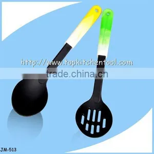 Nylon Spatula thumbnail-1