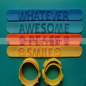 New Design Fashion Silicone Bracelet thumbnail-1