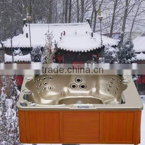 Outdoor Pool thumbnail-1