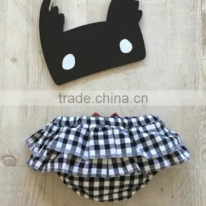 Black and White Grid Bloomer a Big Star on the Back Baby Underwear thumbnail-3