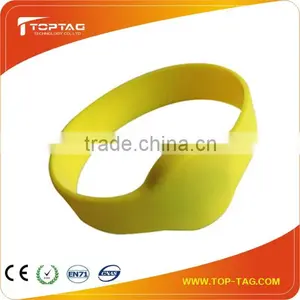 2014 Whole Sales Ntag203 Waterproof Silicone Rfid Wristband 13.56Mhz thumbnail-1