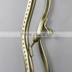 Pretty Little Cheap Antique Brass Metal Clutch Frame thumbnail-4