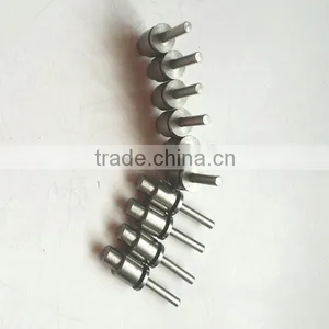 Iron Fastener thumbnail-1