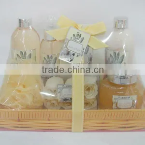 Birthday Bath Gift Set thumbnail-1