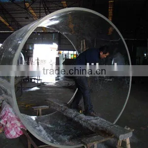 Cylindrical Acrylic Aquariums thumbnail-1