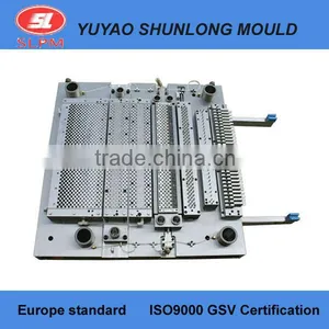 China Yuyao Precision Hot Runner Plastic Injection Molding thumbnail-1