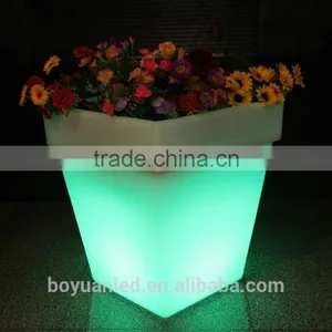 Plastic Material Led Flower Pot With IR Remote Control, Plastic Big Outdoor Led Flower Pots thumbnail-1