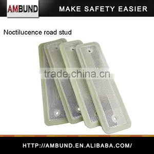 New Luminescence Plastic Road Stud With Double Sides Reflector thumbnail-2