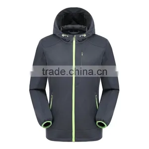 Instocked Softshell Jacket Waterproof Customizable Logo Inside Fleece Warm Wearing thumbnail-3