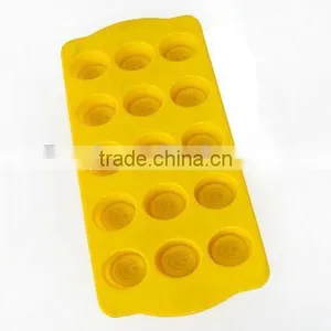 YangJiang Factory Manufacture Food Grade Different Shape Silicone Chocolate Mold thumbnail-6