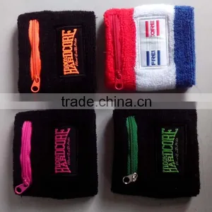 Hot Sales Personalized Cotton Sports Wristband With Zipper Pocket thumbnail-2