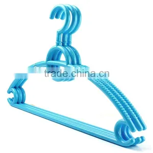 Multi Colored Plastic Rotating Clothes Hanger Rack thumbnail-5