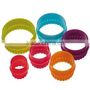 6 Pcs Round Shape Colorfull Plastic Cookie Cutter thumbnail-1
