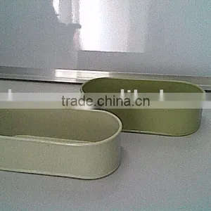 Oval Tin Flowerpot thumbnail-1