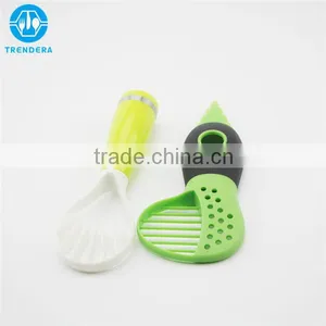 Amazon Hot Selling Multifunctional Plastic Avocado Cutter Pitter thumbnail-3