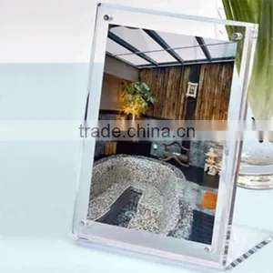 New Design Acrylic Plexiglass Magnet Photo Frame thumbnail-1