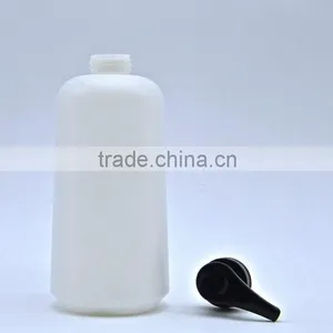 pe Plastic Bottle/ 700 Spray Bottle/ Cosmetic Packaging for Shampoo thumbnail-2