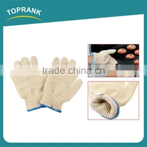 Hot Selling Kitchen Cooking BBQ Cotton Oven Mitts Heat Resistant Microwave Oven Gloves thumbnail-1