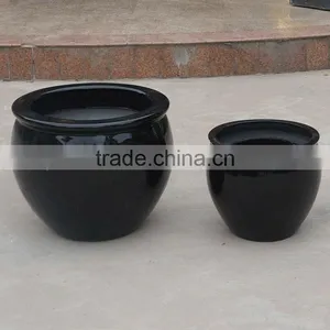 Modern Garden Vases thumbnail-1