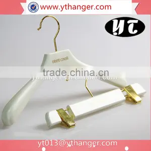 CY-X313 Fashion Design Printed Logo Wood Hanger for Baby Children thumbnail-3