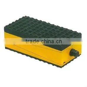 S77 Machine Anti-vibration Pads thumbnail-1