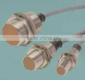 OMRON Sensor E2E-X1R5F1 2m Omron Proximity Sensor thumbnail-1