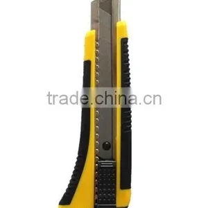 Professional 18mm Utility Knife Paper Cutter With Rubber Grip Handle thumbnail-5