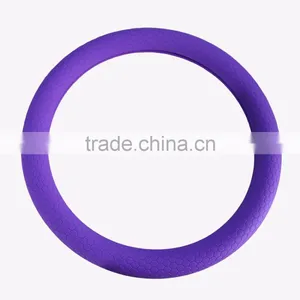 Excellent Quality Competitive Price Silicone Car Steering Wheel Cover Factory Wholesale thumbnail-3