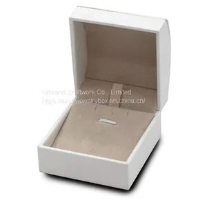 Plastic Jewelry Box for Fashion Brand Jewelry, Plastic Box Covered With White PU Outside ​and Velvet Paper Inside. thumbnail-2