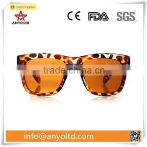 Plastic Fashion Sunglass thumbnail-1