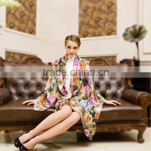 2016 New Decent Lady Fashion Scarves Factory Direct Custom Floral Printed Silk Scarf thumbnail-1