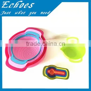 Bowl With Measuring Spoons thumbnail-1