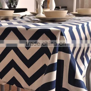 Popular Printed Table Cloth Polyester Table Cover thumbnail-1