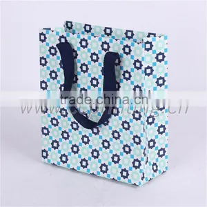 Low Cost Polka Dot Paper Gift Bag Free Sample Supplier thumbnail-4