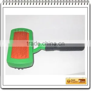 Plastic Pet Slicker thumbnail-1