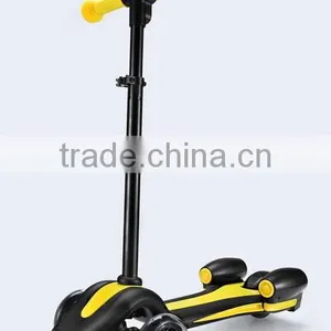 Latest Arrival Kids Electric Spray Scooter, 4.5inch 3 Wheel Electric Scooter With LED Light For Kids thumbnail-2