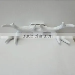 Pure White Deer Antler Wedding Place Card Holder thumbnail-3