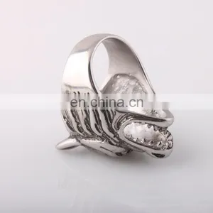 Latest Design High Quality Hollow Wolf Stainless Steel Ring thumbnail-4