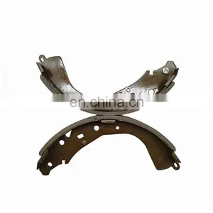 Auto Parts Brake Shoe Assembly 04495-35250 Used for Hiace TRH223 thumbnail-2