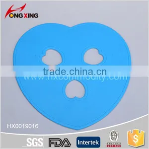 Whoseware Heart Shaped Plastic Kitchen Coaster thumbnail-1